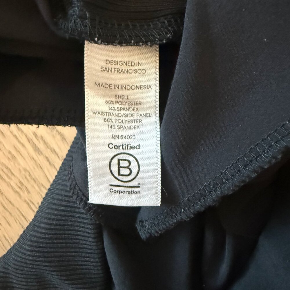 Athleta Brooklyn Ankle Pant Black 8 Featherweight Travel - Picture 7 of 7